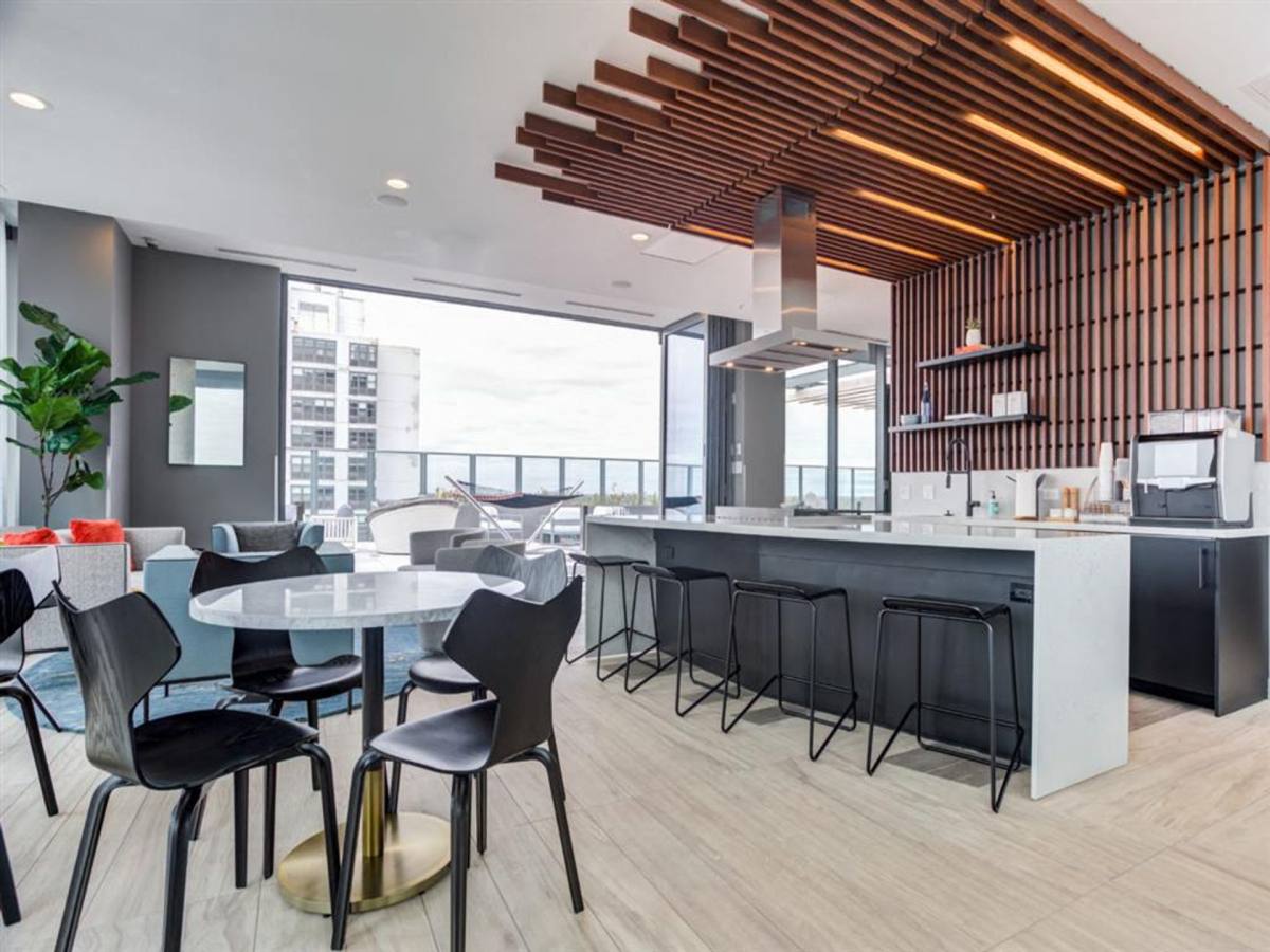 Apartment for rent at 450 W Belmont Ave, Chicago, IL 60657