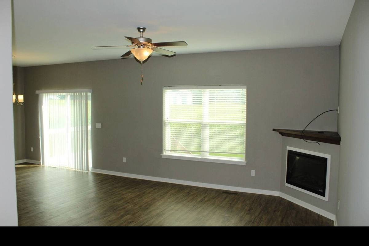Apartment for rent at 300 Sunset Place, North Liberty, IA 52317