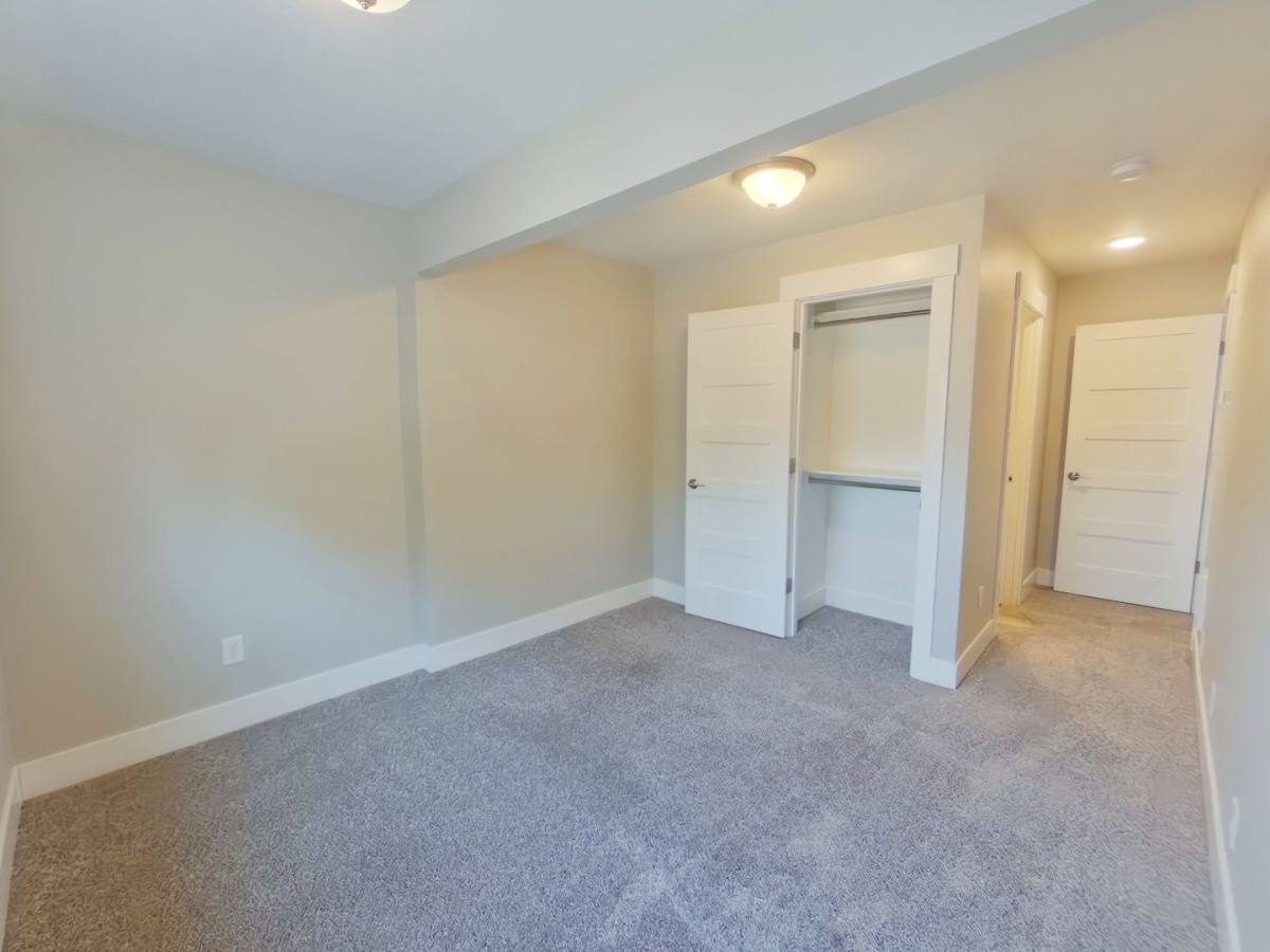 Apartment for rent at 405 E 14th Ave, Eugene, OR 97401