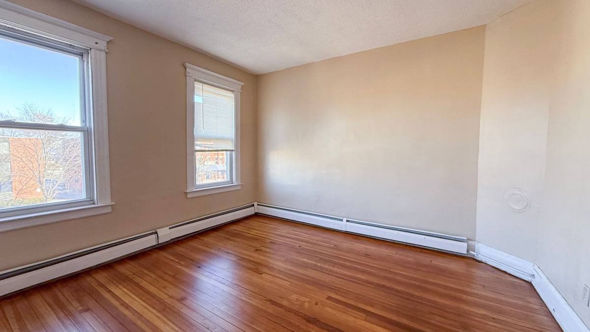 Apartment for rent at 351-357 Franklin Ave, Hartford, CT 06114