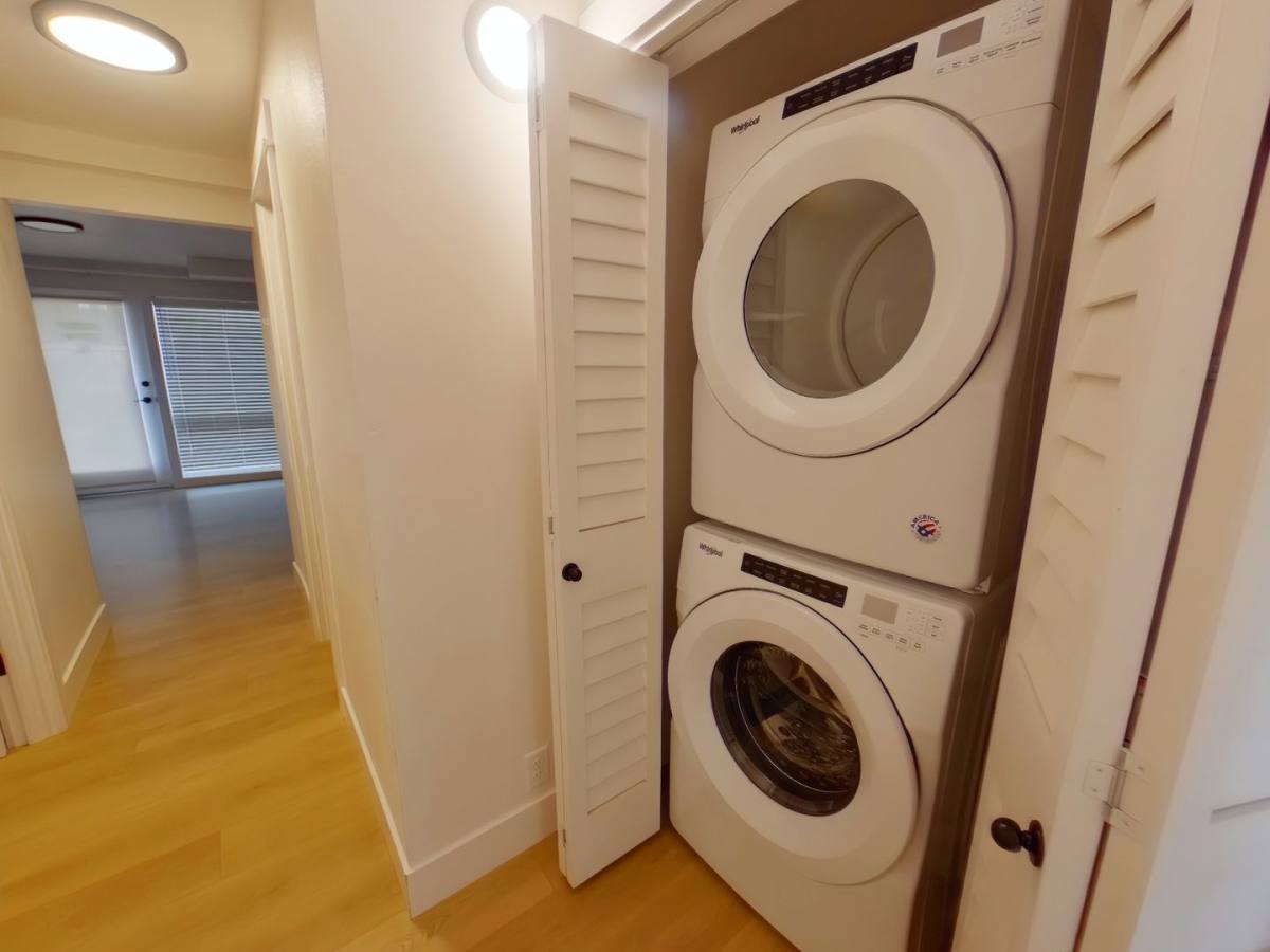 Apartment for rent at 647 E 16th Alley, Eugene, OR 97401