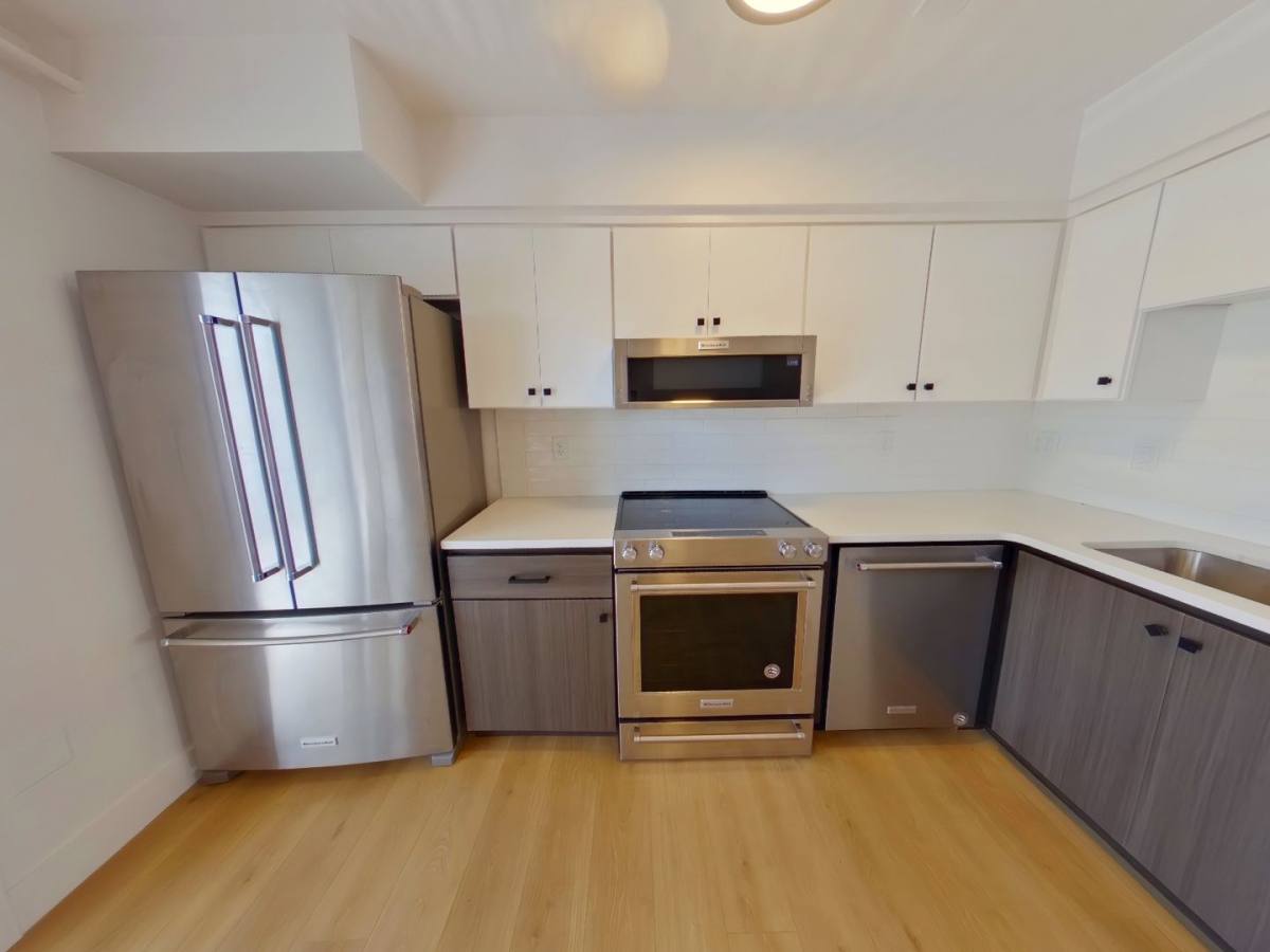 Apartment for rent at 647 E 16th Alley, Eugene, OR 97401