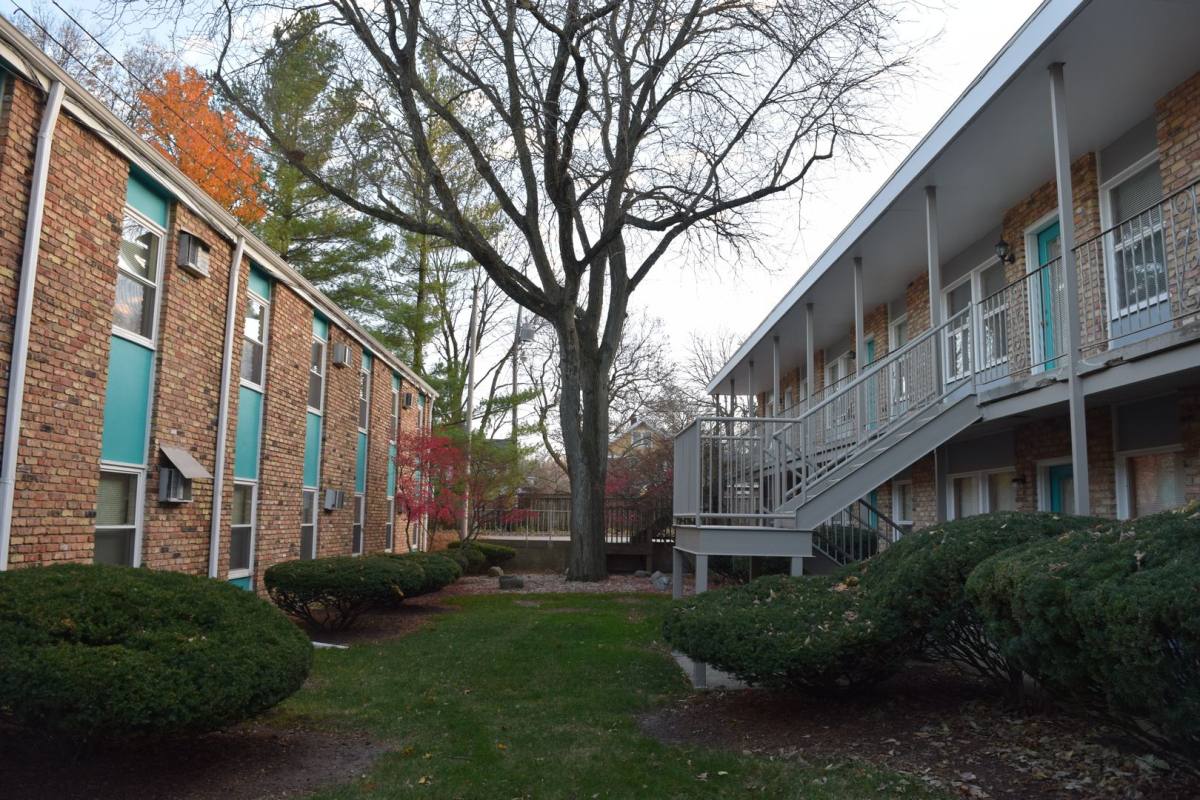 Apartment for rent at 607- 611 W Healey St, Champaign, IL 61820