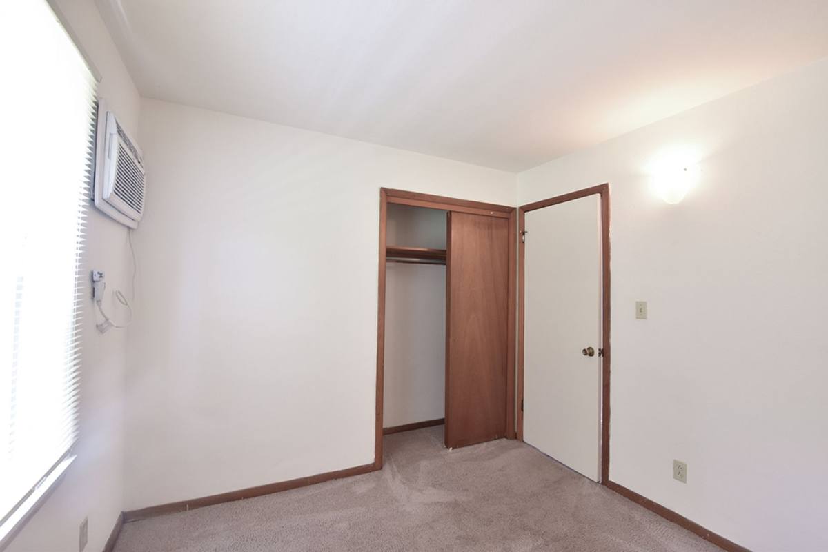 Apartment for rent at 607- 611 W Healey St, Champaign, IL 61820