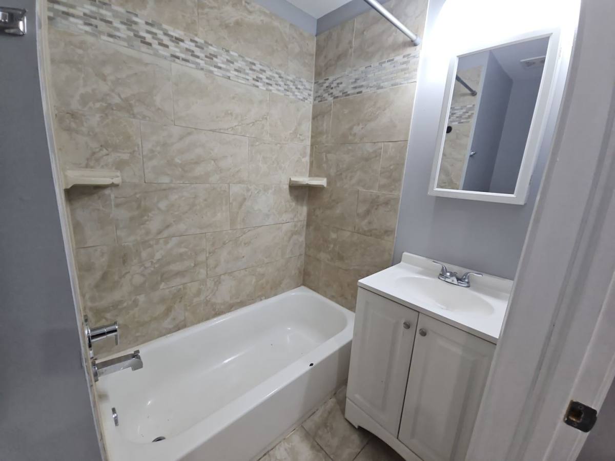 Townhouse for rent at 1246 Cleveland St, Baltimore, MD 21230