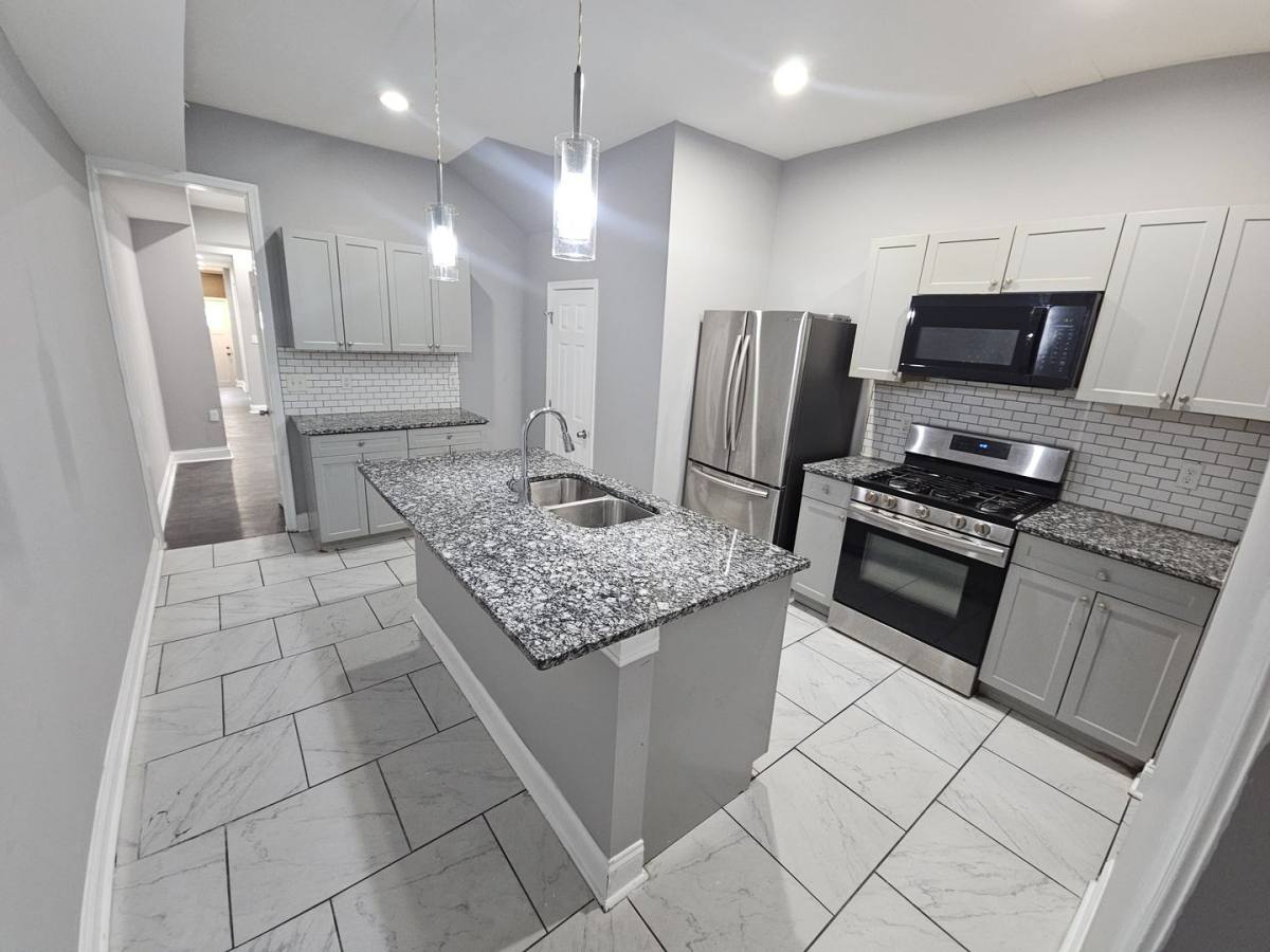 Townhouse for rent at 1246 Cleveland St, Baltimore, MD 21230