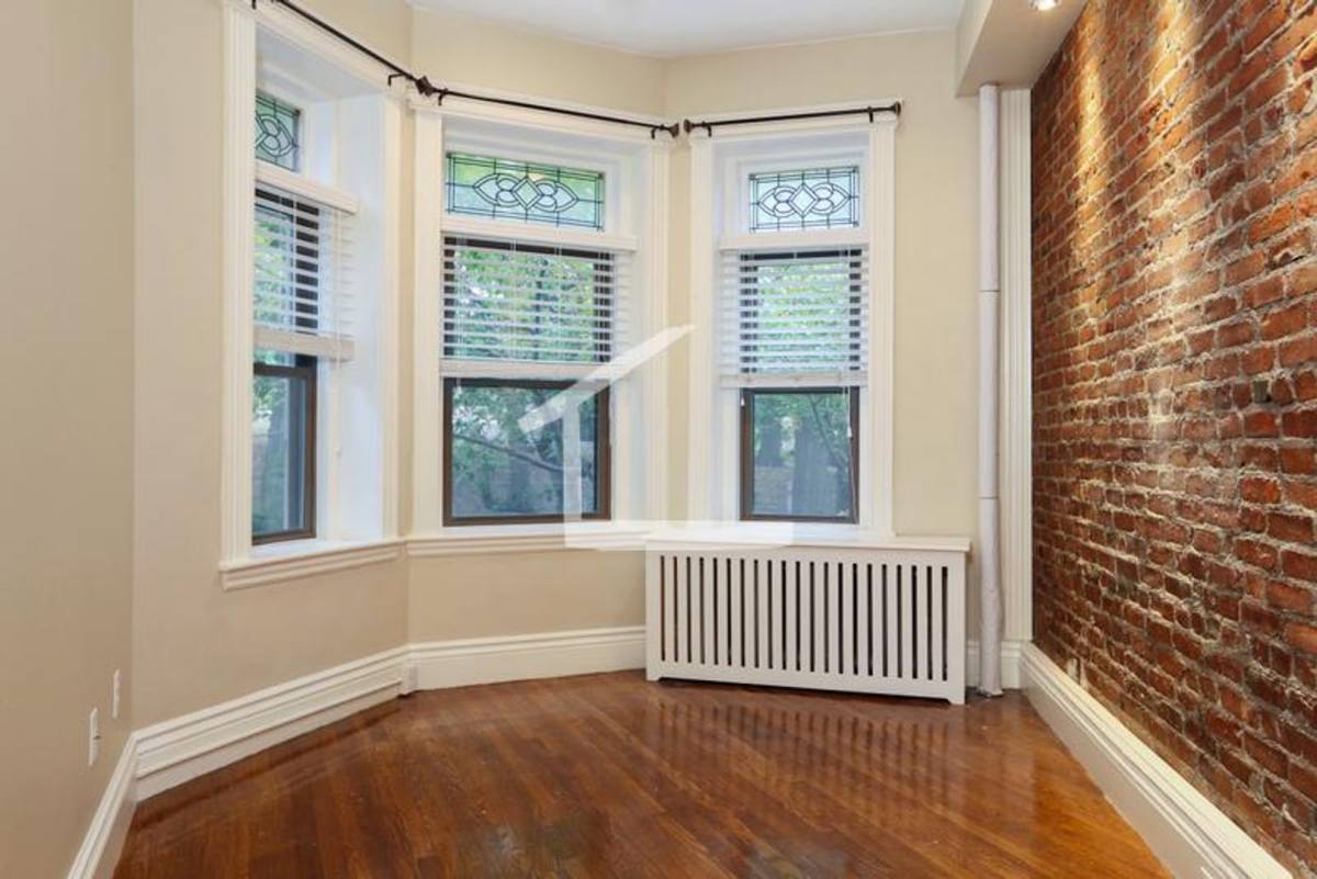 Apartment for rent at 56 Charlesgate E #14, Boston, MA 02215