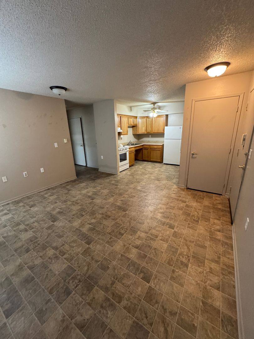 Apartment for rent at 503 SE 6th St, Greenfield, IA 50849
