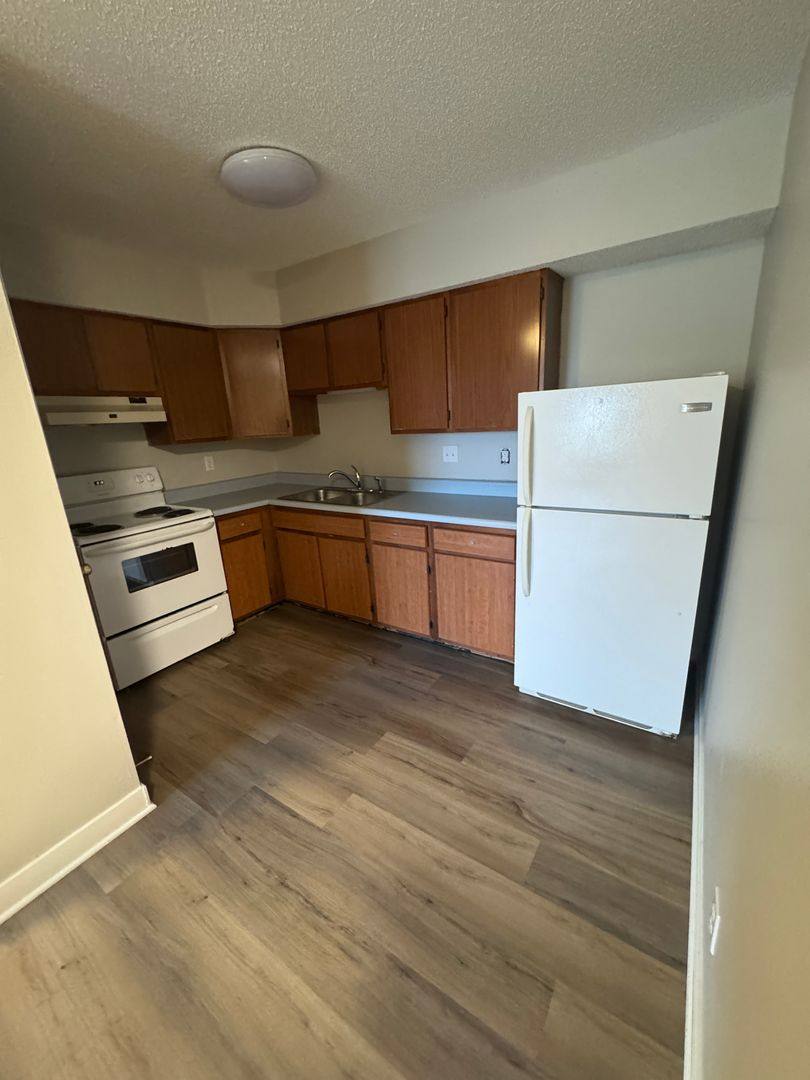Apartment for rent at 503 SE 6th St, Greenfield, IA 50849