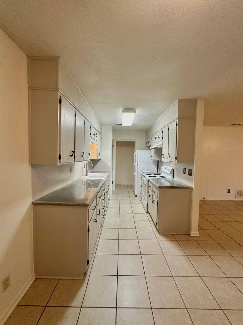 House for rent at 2806 Greystone Dr, Killeen, TX 76549