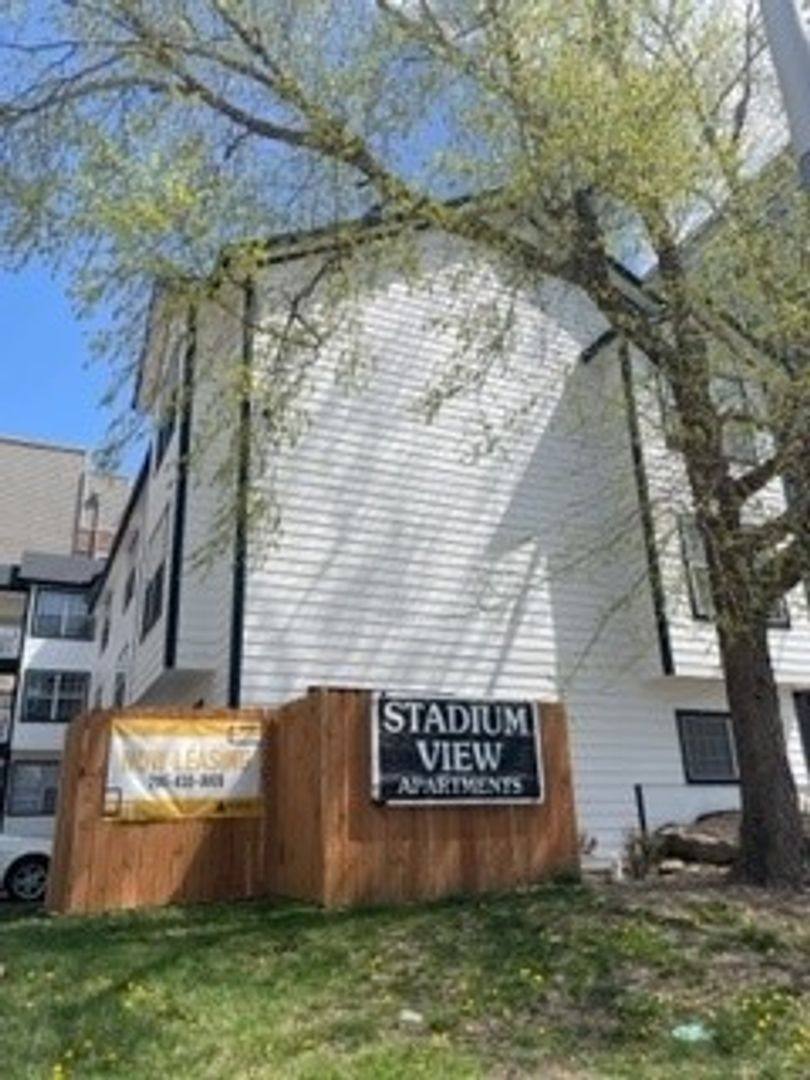 Apartment for rent at 1040 Mississippi St, Lawrence, KS 66044