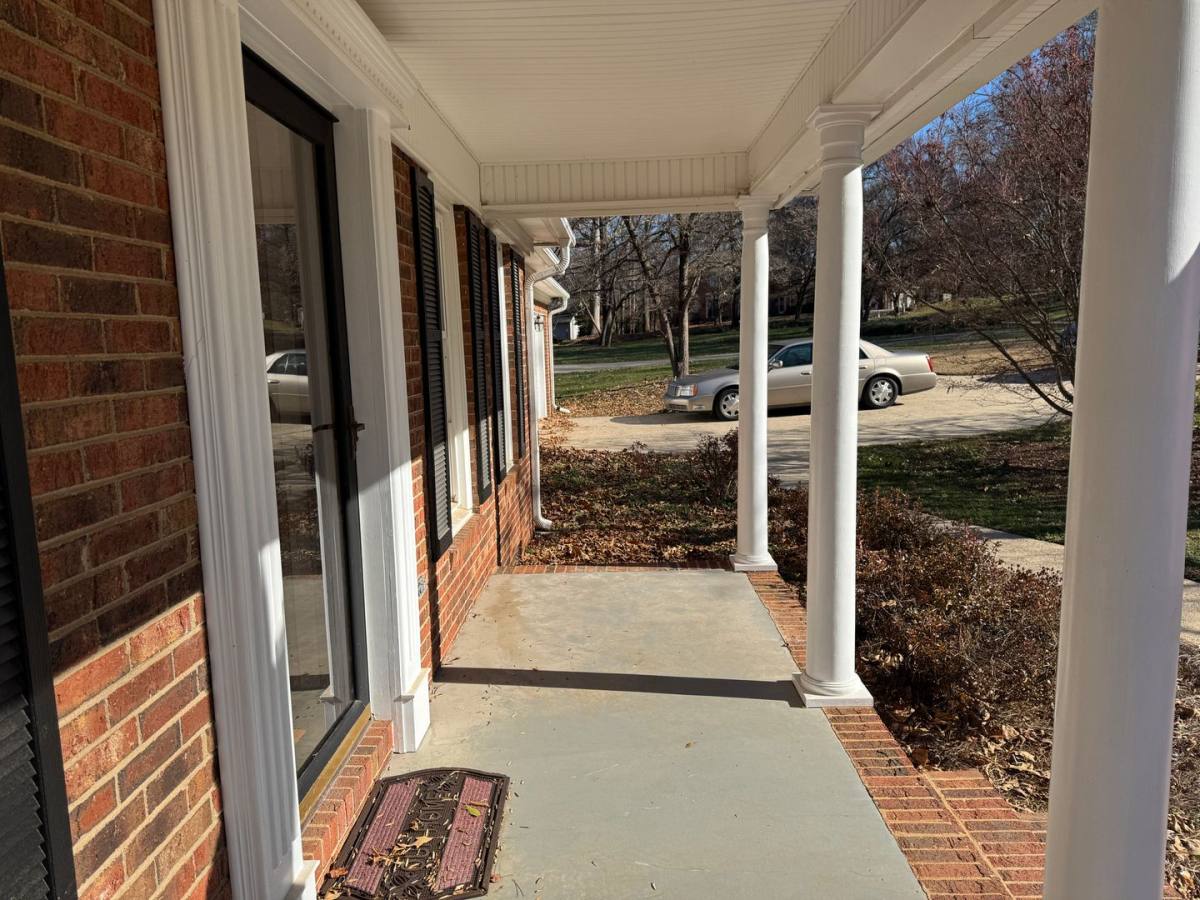 House for rent at 307 Fallingbrook Dr, Belmont, NC 28012