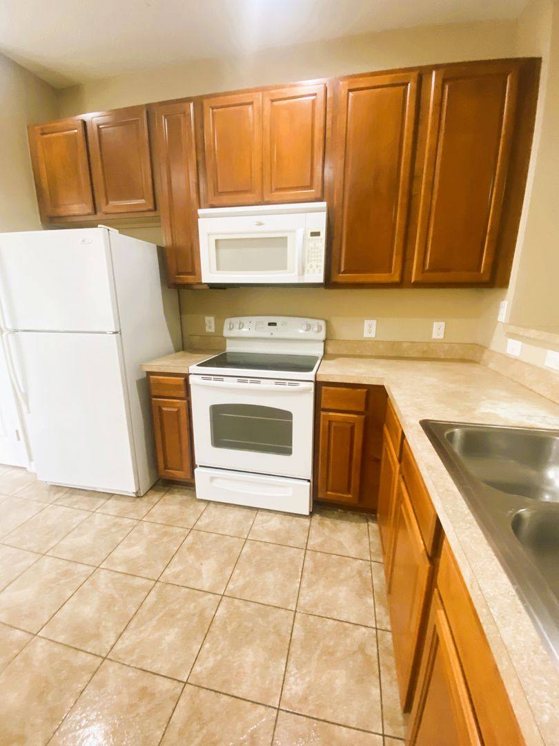 Townhouse for rent at 7602 Long Island Dr, Kissimmee, FL 34747