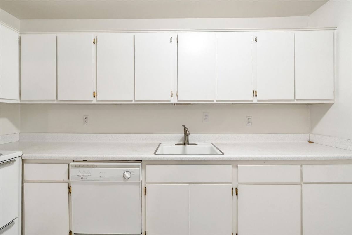 Apartment for rent at 410 N Ball St, Owosso, MI 48867