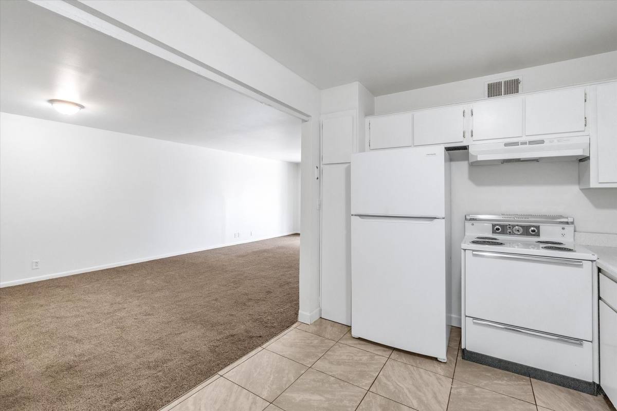 Apartment for rent at 410 N Ball St, Owosso, MI 48867