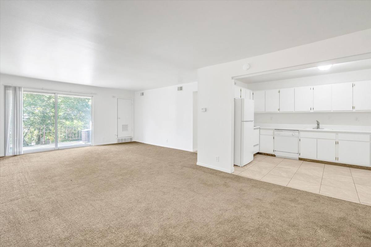 Apartment for rent at 410 N Ball St, Owosso, MI 48867