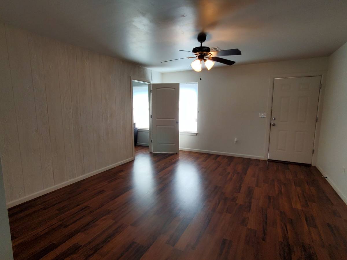 Apartment for rent at 37 W Thatcher St, Edmond, OK 73003