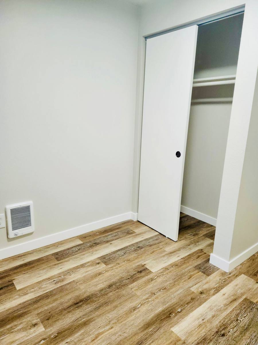 Townhouse for rent at 2506 103rd Ave E, Puyallup, WA 98372