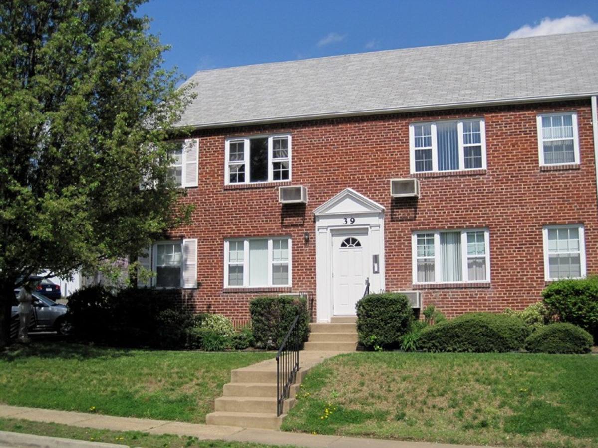 Apartment for rent at 35-67 N Bedford St, Arlington, VA 22201