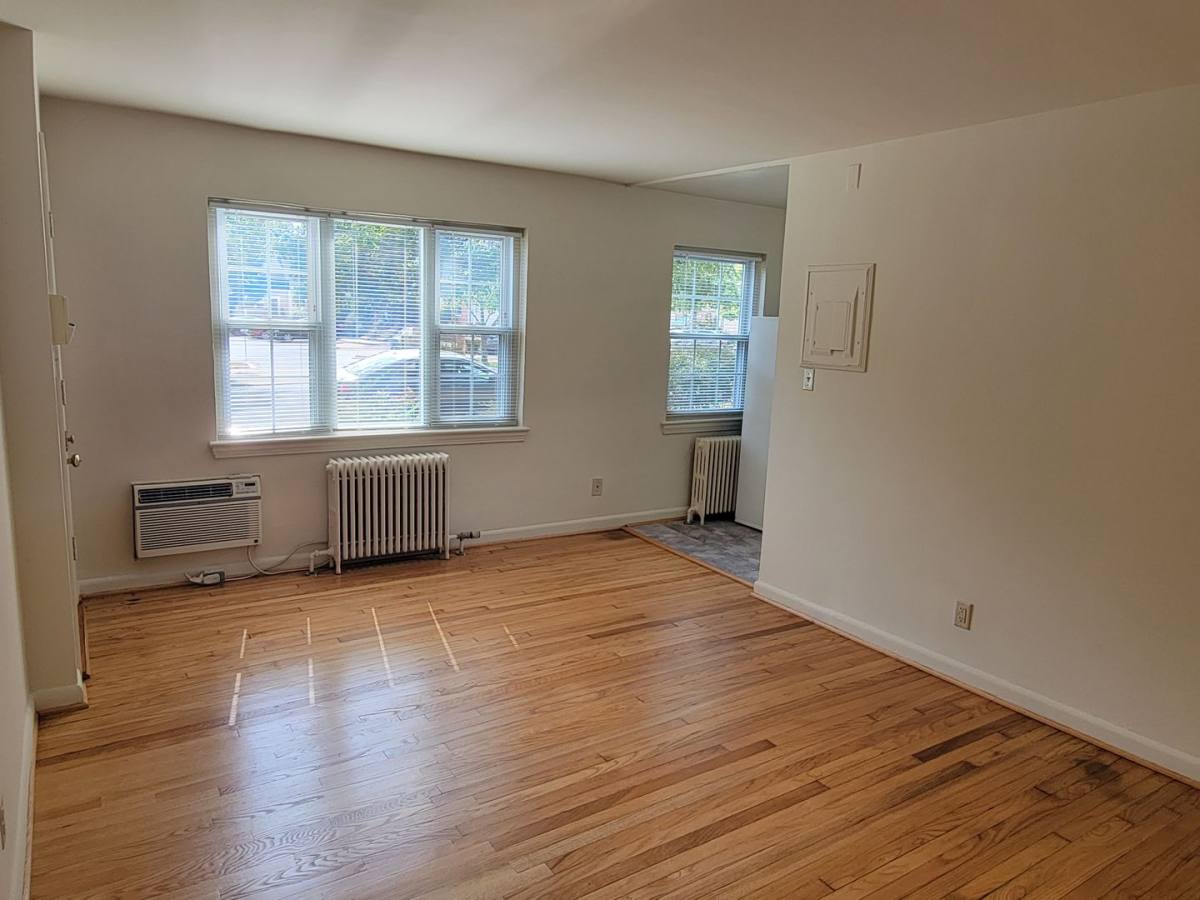 Apartment for rent at 35-67 N Bedford St, Arlington, VA 22201