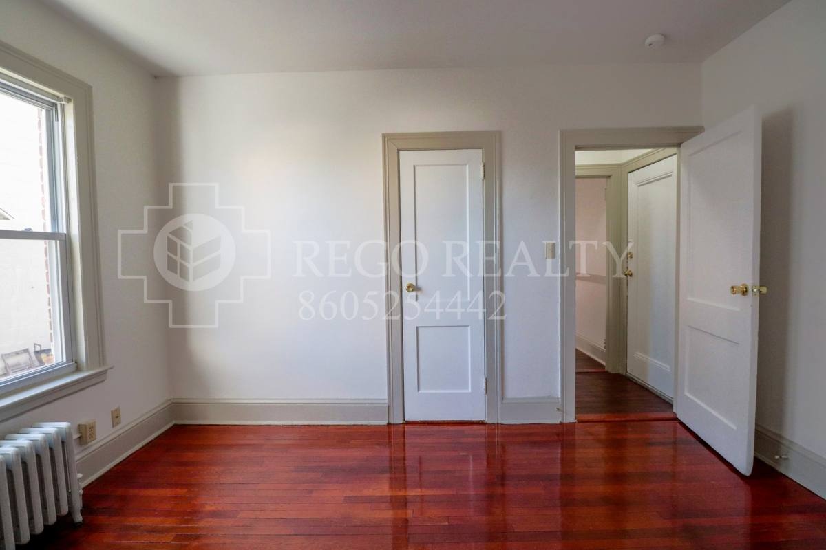 Apartment for rent at 46 Grace St, Hartford, CT 06106