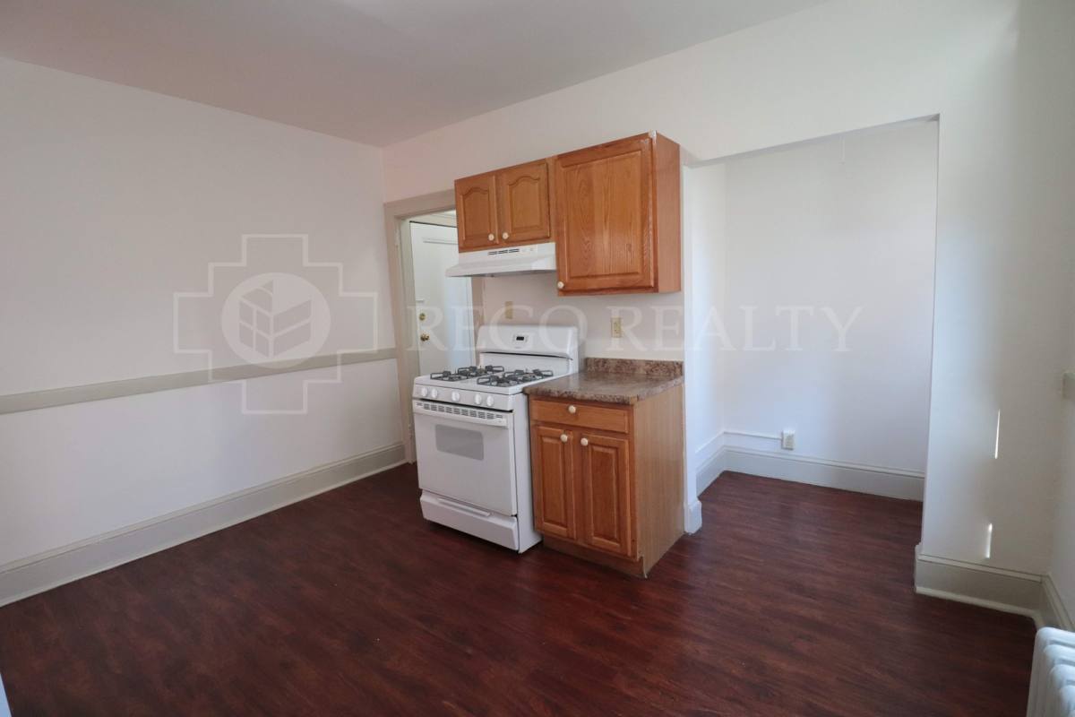 Apartment for rent at 46 Grace St, Hartford, CT 06106