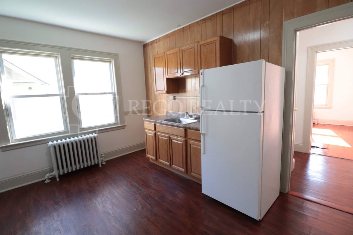 Apartment for rent at 46 Grace St, Hartford, CT 06106