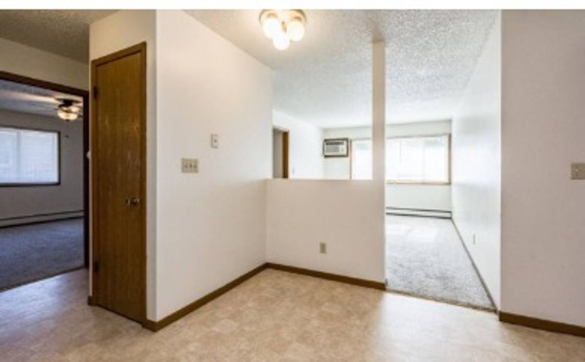 Apartment for rent at 620 S Dodge St, Iowa City, IA 52240