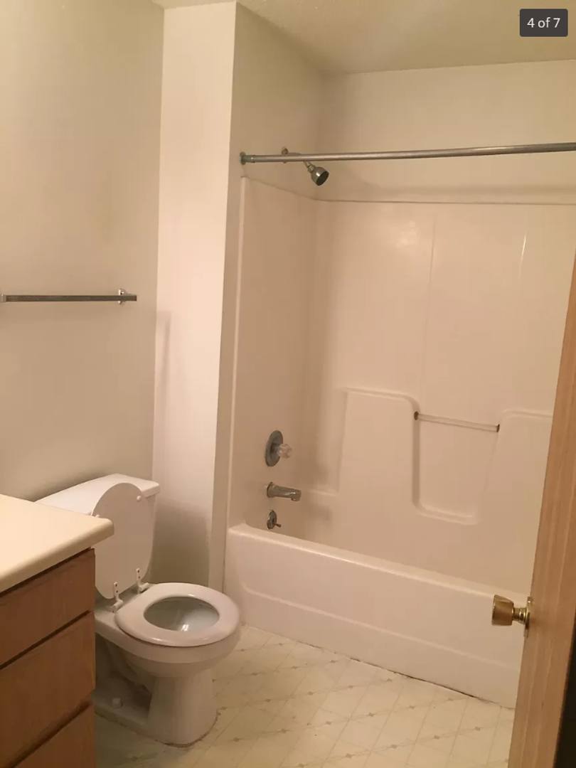 Condo for rent at 10-50 Village Dr, North Liberty, IA 52317