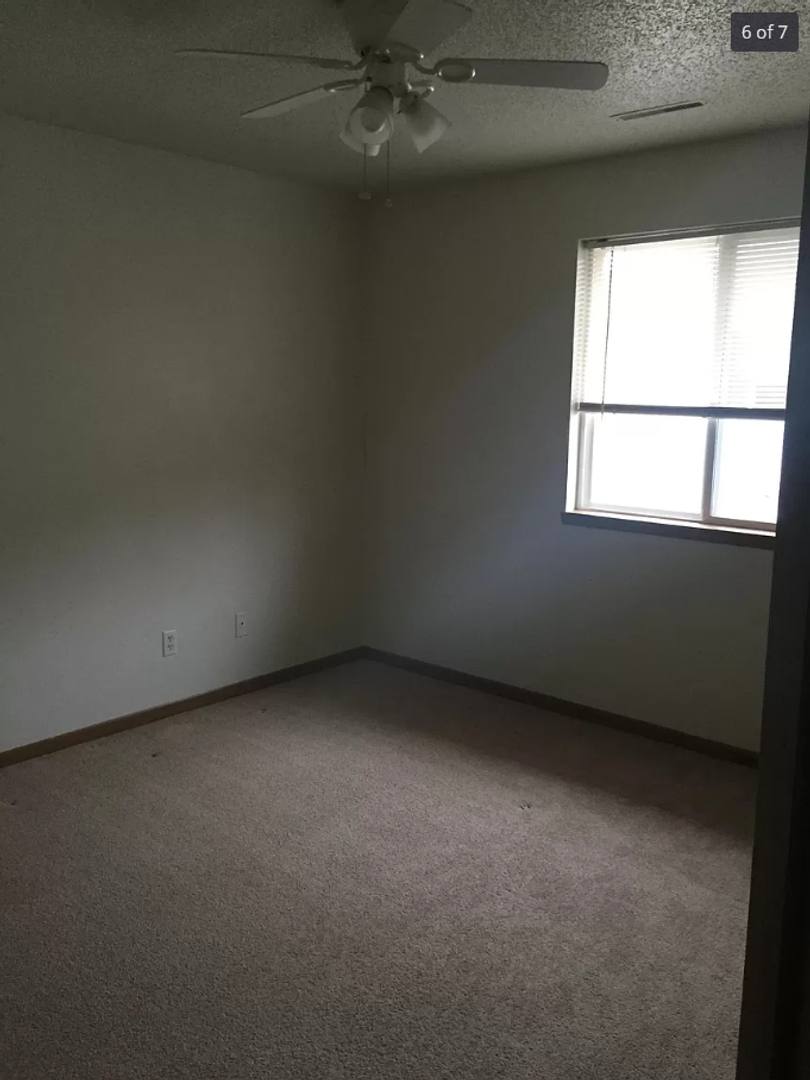 Condo for rent at 10-50 Village Dr, North Liberty, IA 52317