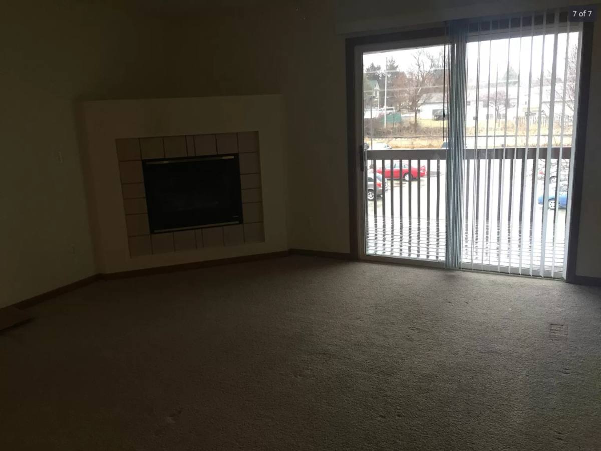 Condo for rent at 10-50 Village Dr, North Liberty, IA 52317