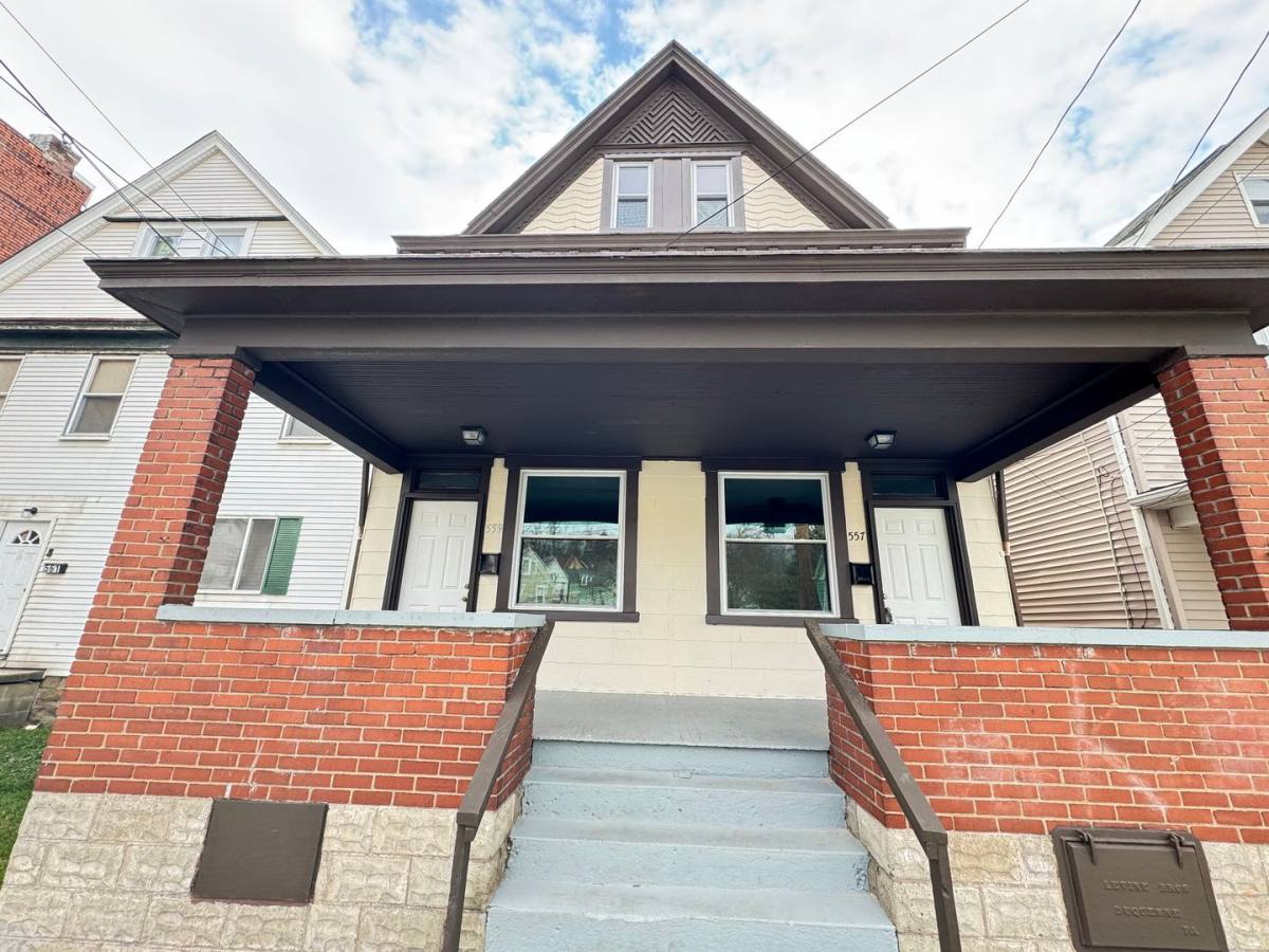 Townhouse for rent at 559 3rd St, Pitcairn, PA 15140