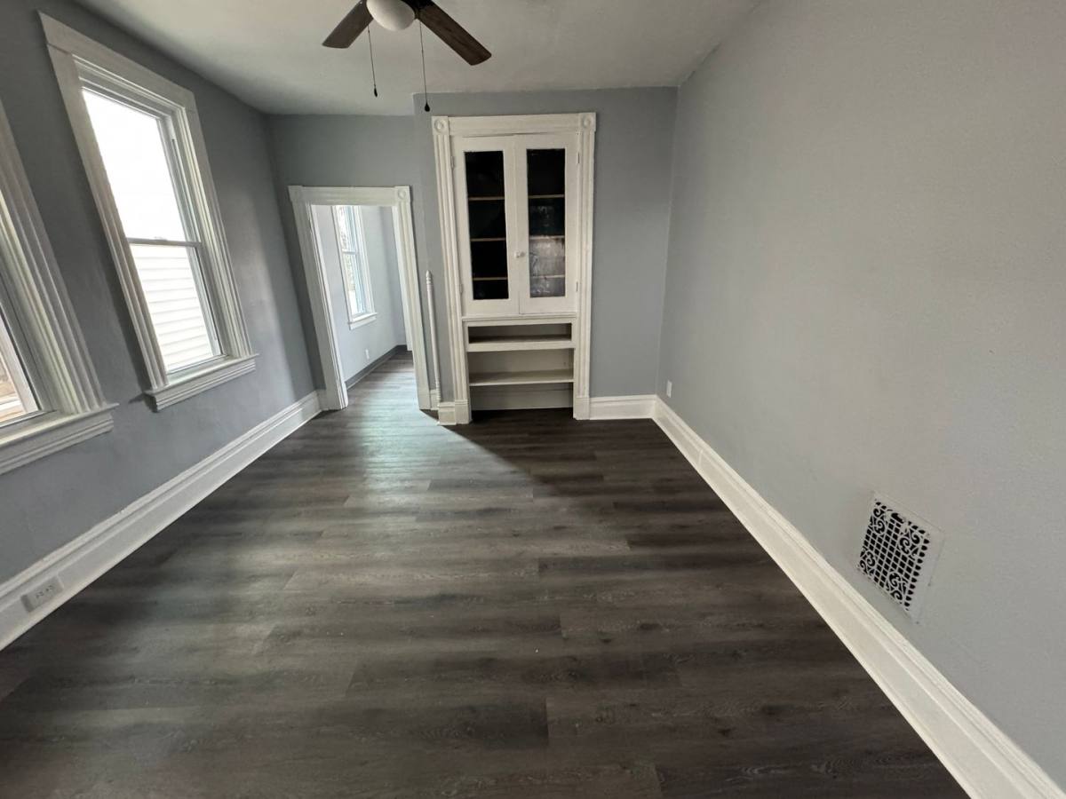 Townhouse for rent at 559 3rd St, Pitcairn, PA 15140