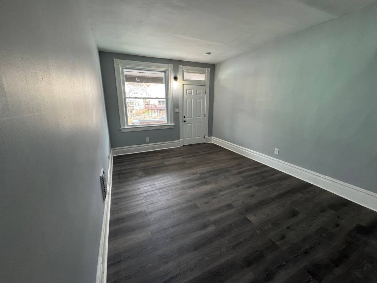 Townhouse for rent at 559 3rd St, Pitcairn, PA 15140