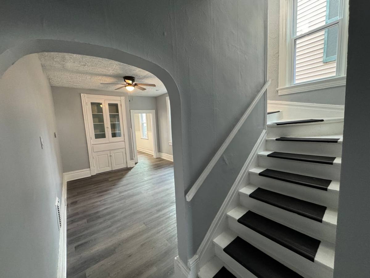 Townhouse for rent at 559 3rd St, Pitcairn, PA 15140