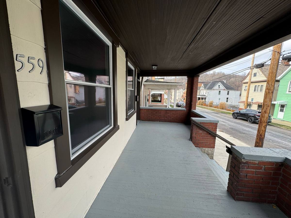Townhouse for rent at 559 3rd St, Pitcairn, PA 15140