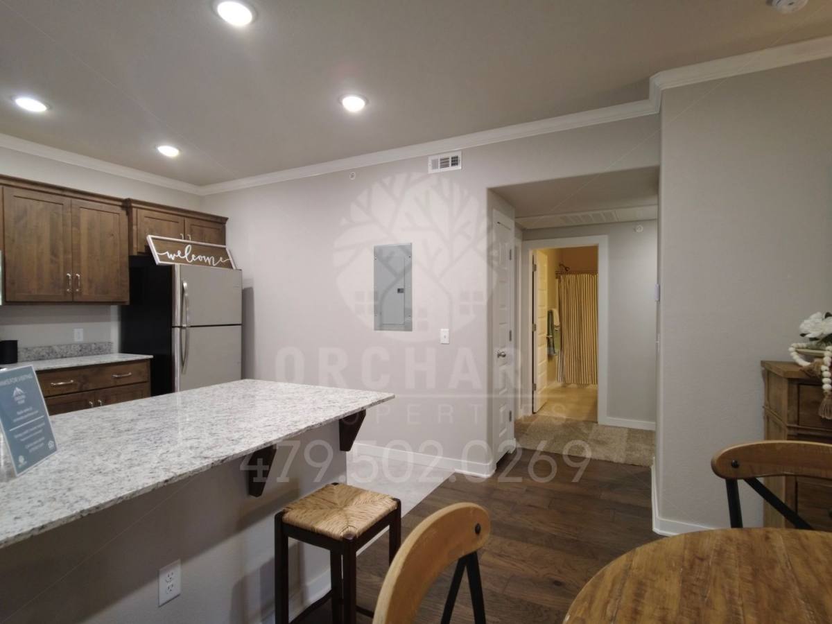 Apartment for rent at 2001 E Brookview Circle, Siloam Springs, AR 72761