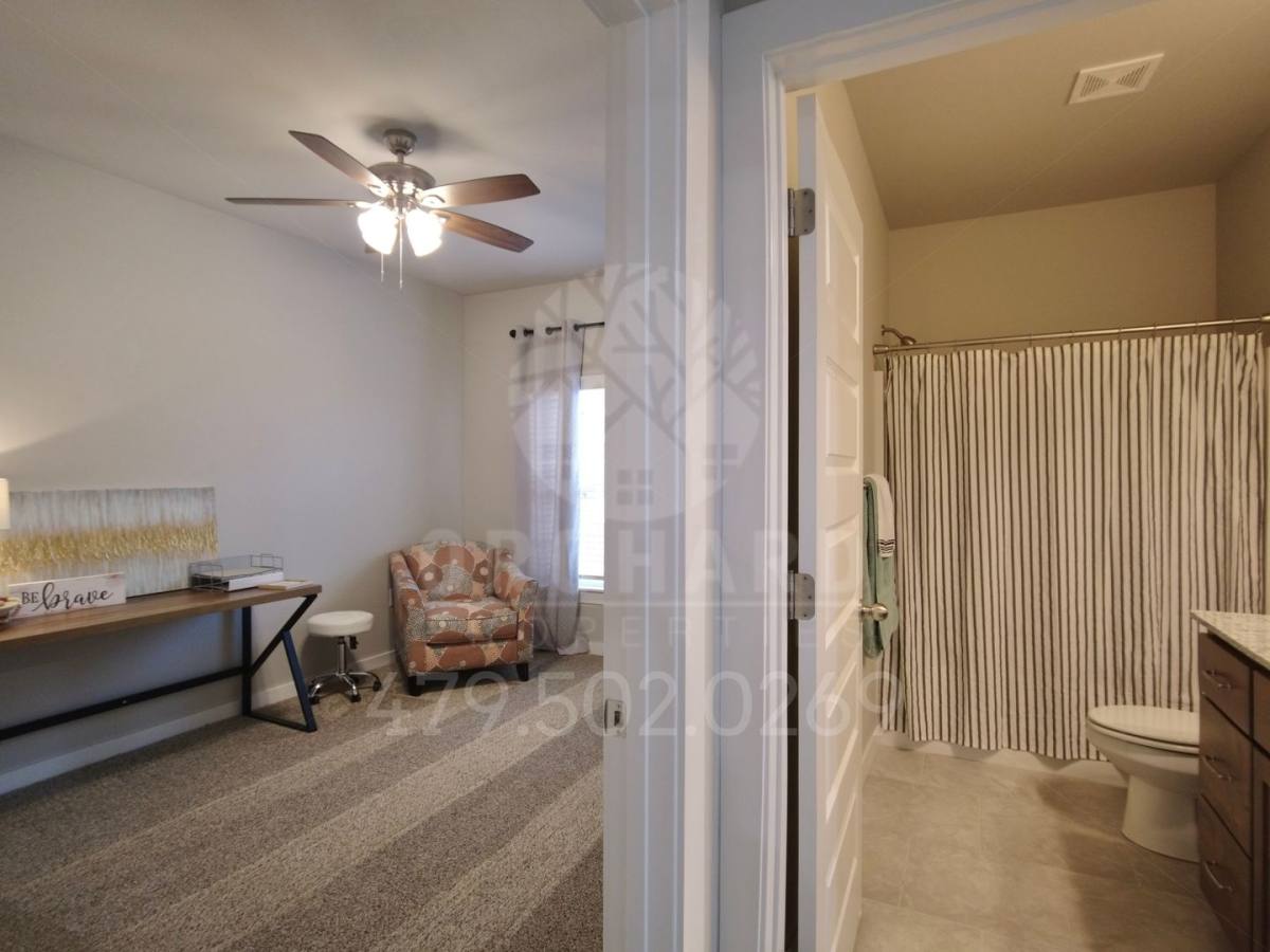 Apartment for rent at 2001 E Brookview Circle, Siloam Springs, AR 72761