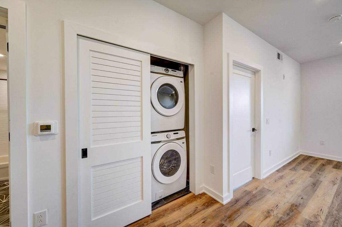 Apartment for rent at 212 W Rittenhouse St, Philadelphia, PA 19144