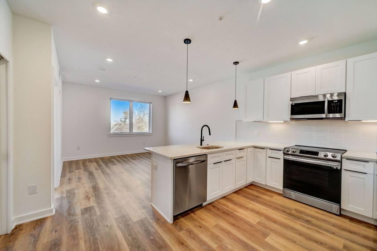 Apartment for rent at 212 W Rittenhouse St, Philadelphia, PA 19144