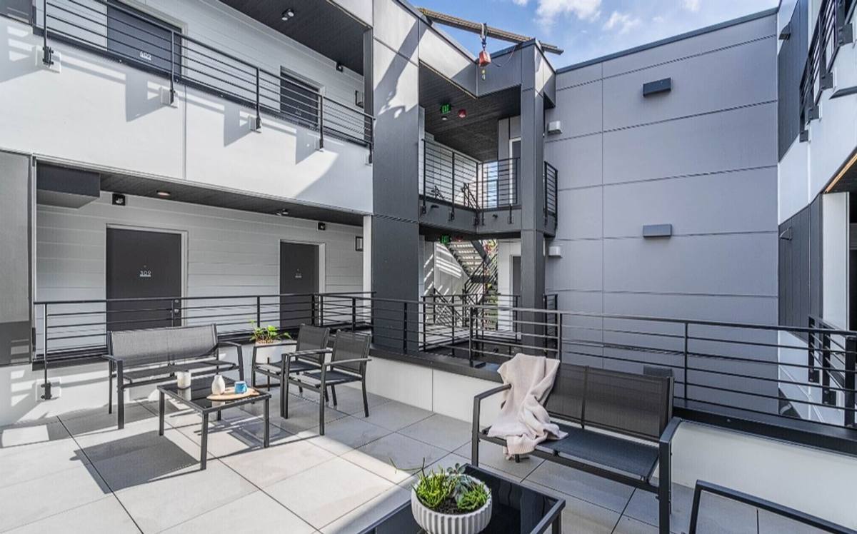 Apartment for rent at 4751 21st Ave NE, Seattle, WA 98105