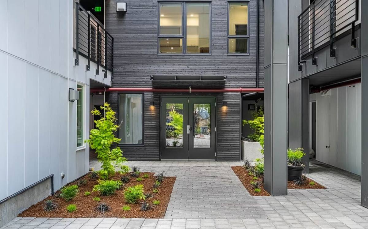 Apartment for rent at 4751 21st Ave NE, Seattle, WA 98105