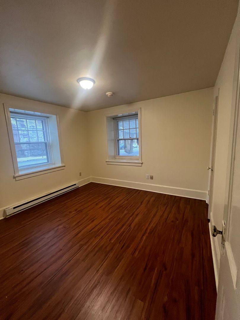 Apartment for rent at 173 & 179 W Louther St, Carlisle, PA 17013