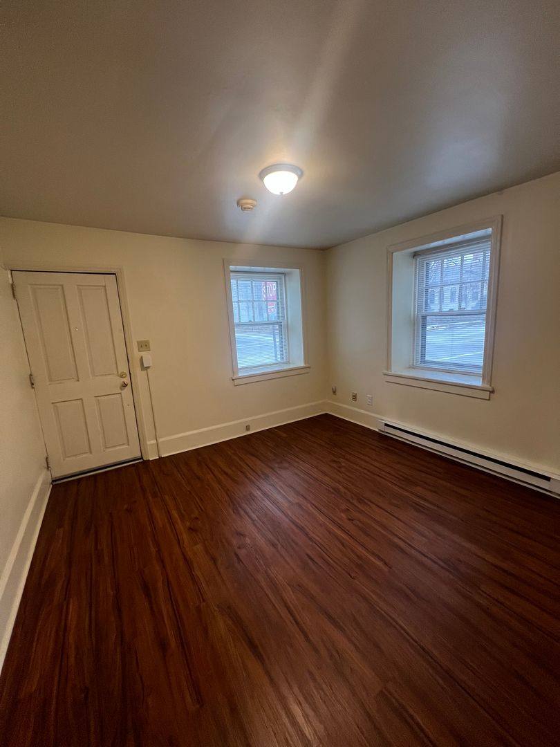 Apartment for rent at 173 & 179 W Louther St, Carlisle, PA 17013