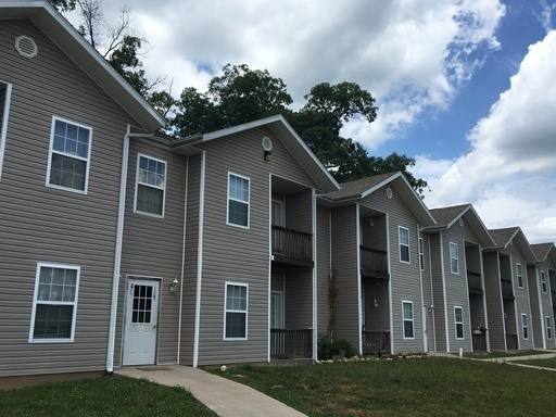 Apartment for rent at 100 Patriot Commons Way, Waynesville, MO 65583