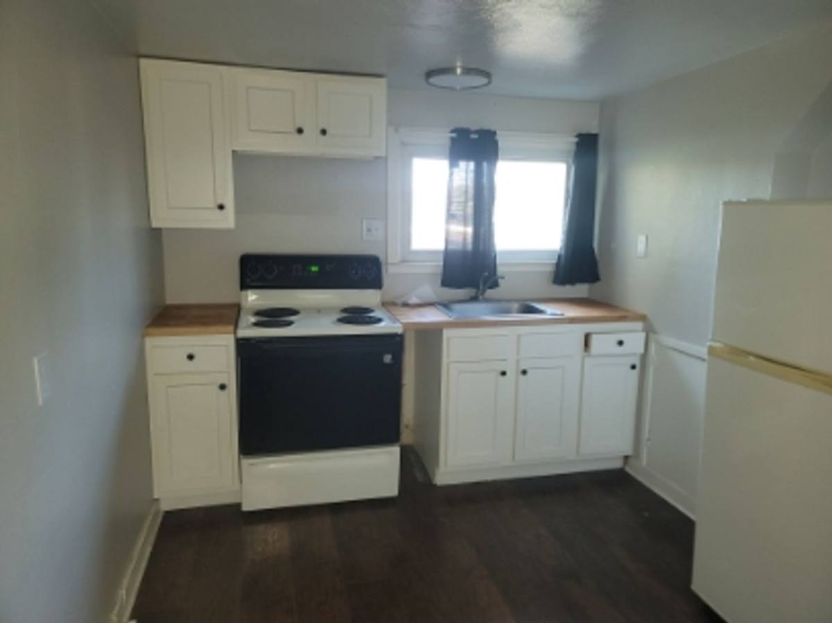 Apartment for rent at 214 Thompson St, Latrobe, PA 15650