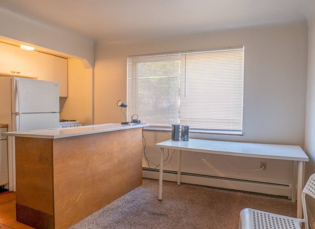 Apartment for rent at 412 Volkert Place, Cincinnati, OH 45219