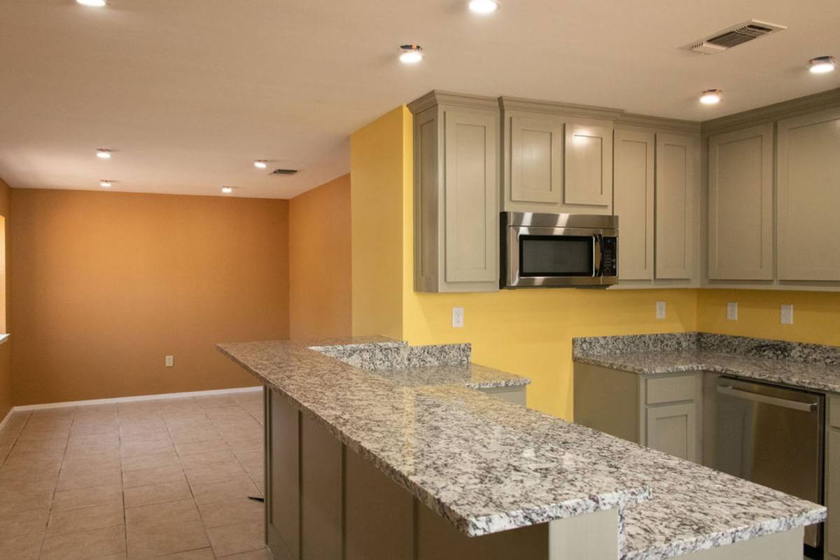 House for rent at 4938 Blue Water Circle, Granbury, TX 76049