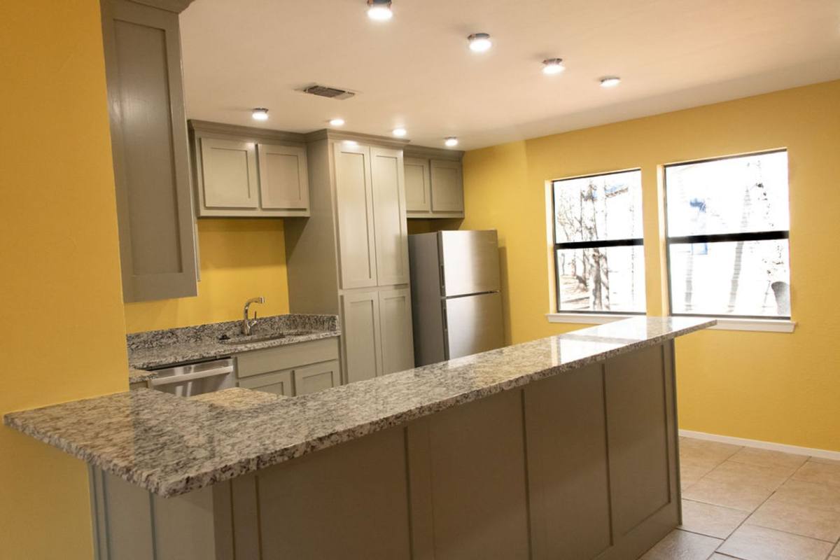 House for rent at 4938 Blue Water Circle, Granbury, TX 76049