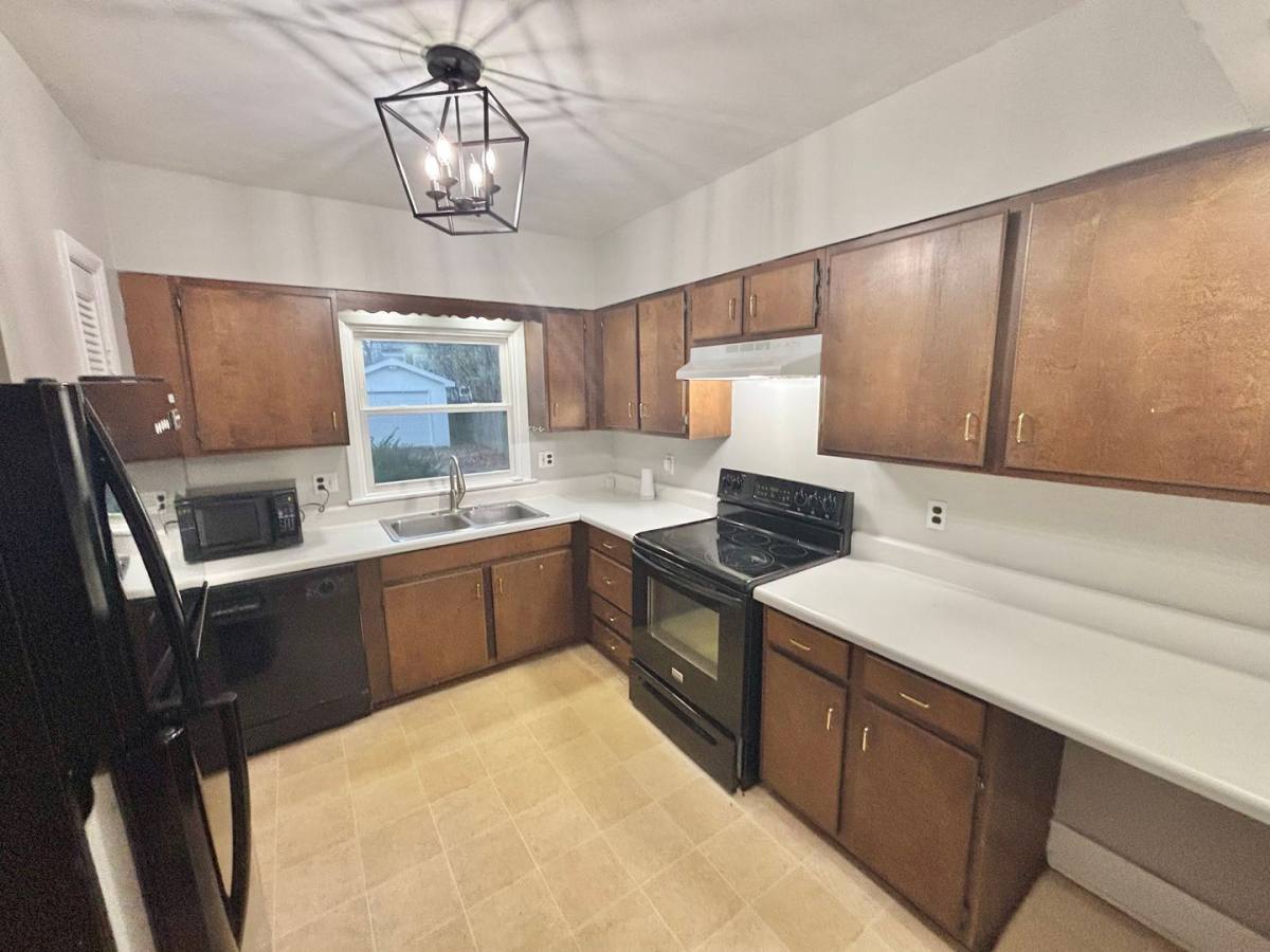 House for rent at 99 Shelbourne Rd, Rochester, NY 14620